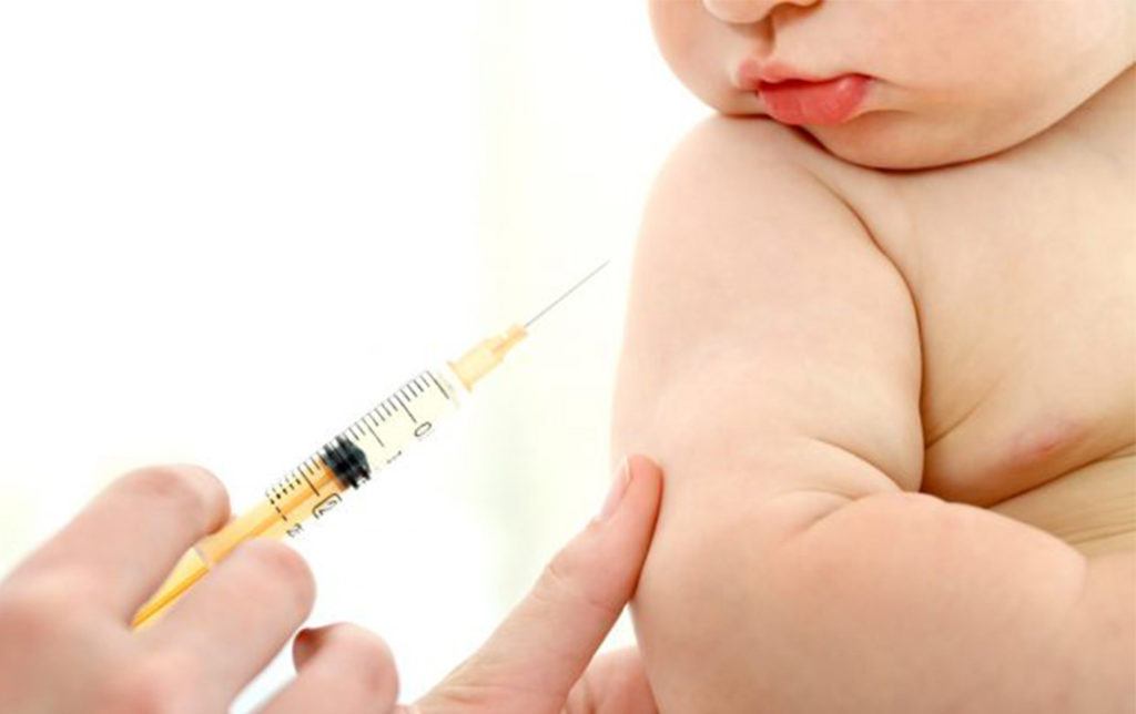 Na primeira semana da campanha, 10% das crianças se vacinaram contra pólio e sarampo